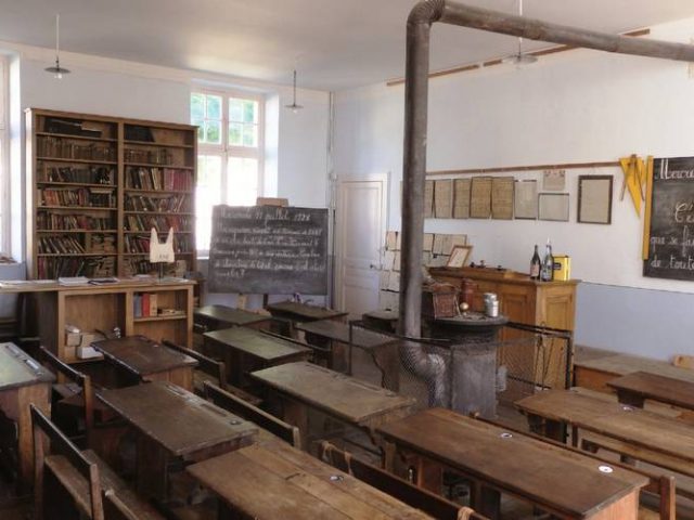 L'école d'Autrefois de Château-Chalon